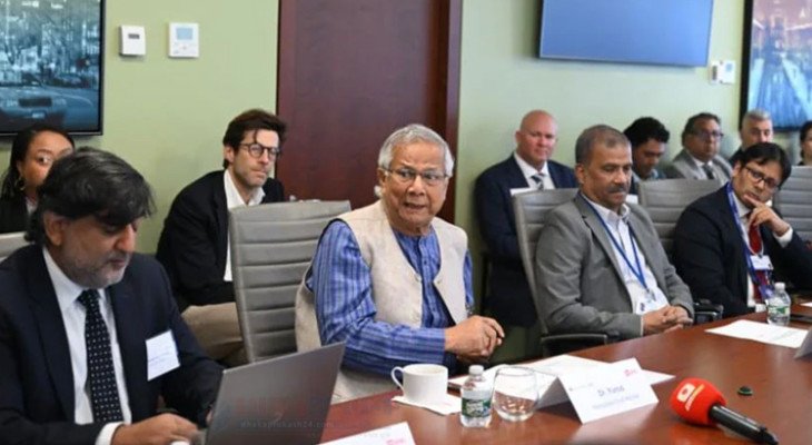 স্বাস্থ্যসেবা অর্থলোভীদের হাতে ছেড়ে দেওয়া ঠিক নয় : প্রধান উপদেষ্টা